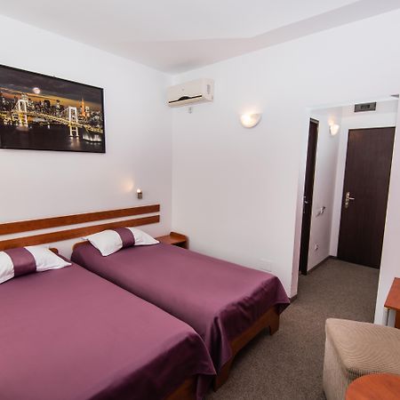 Hotel Alexis Cluj-Napoca Extérieur photo