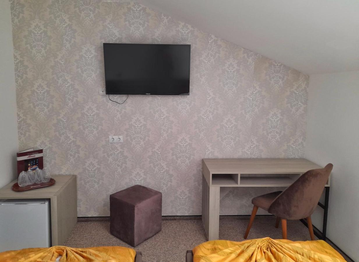 Hotel Alexis Cluj-Napoca Extérieur photo
