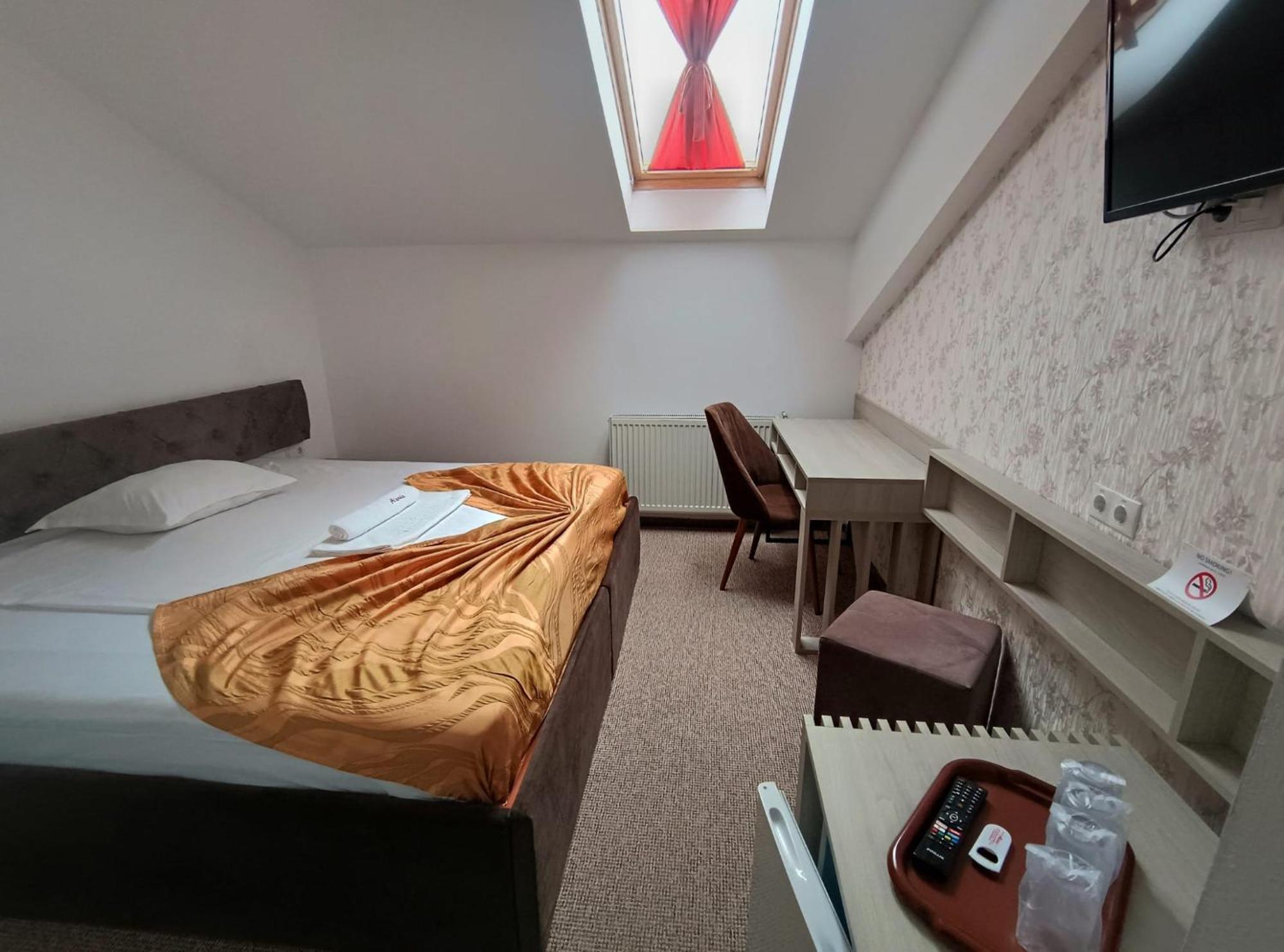 Hotel Alexis Cluj-Napoca Extérieur photo