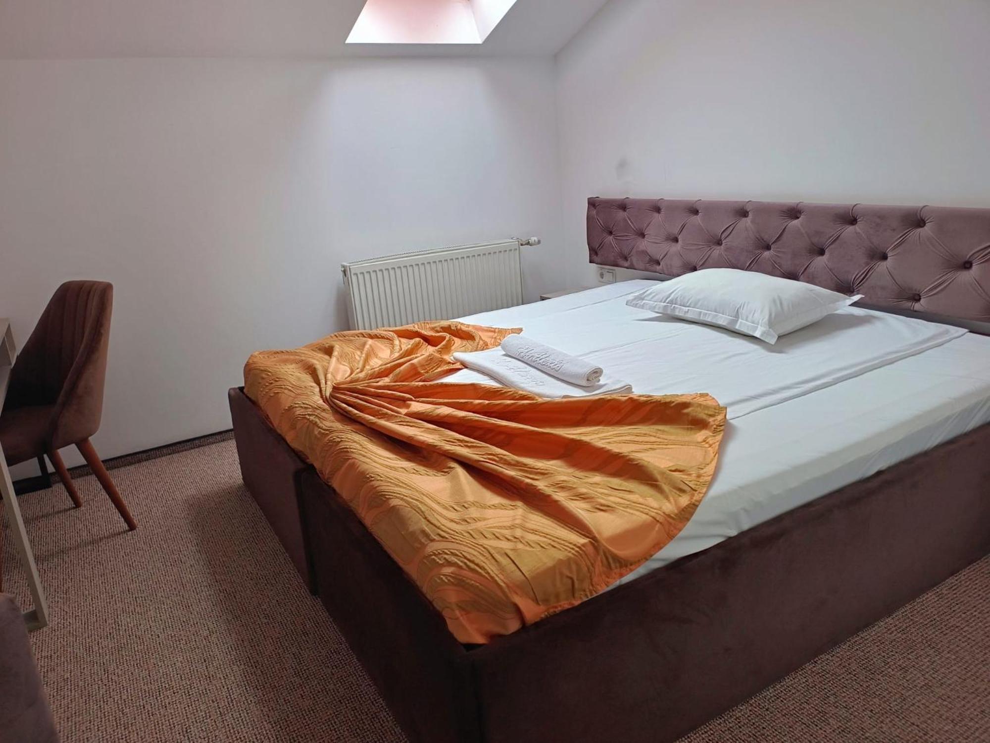 Hotel Alexis Cluj-Napoca Extérieur photo