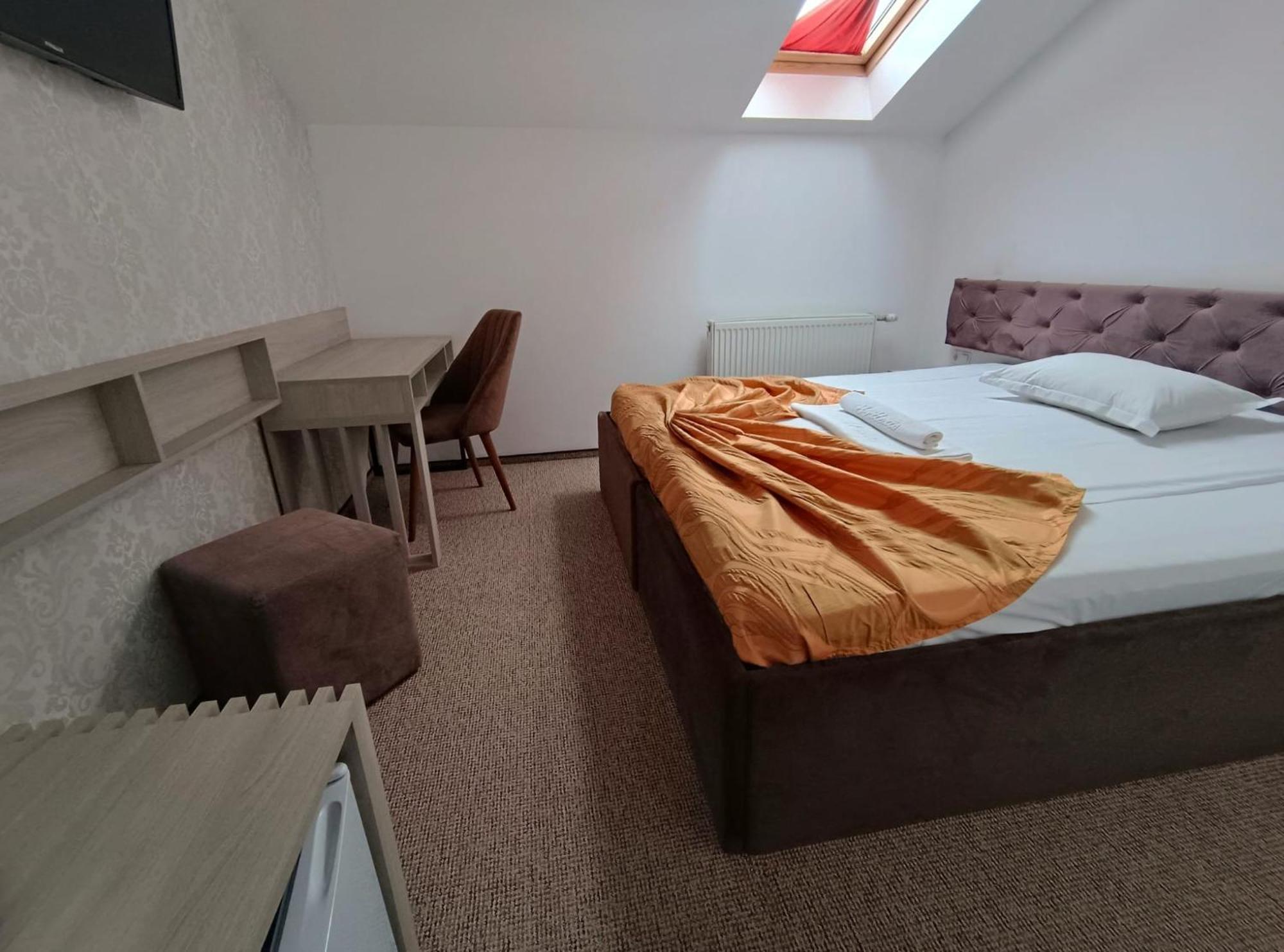Hotel Alexis Cluj-Napoca Extérieur photo