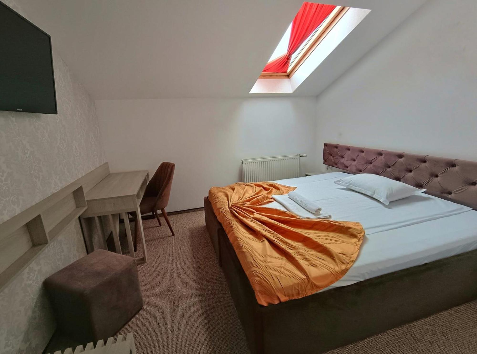 Hotel Alexis Cluj-Napoca Extérieur photo