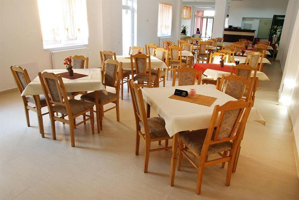 Hotel Alexis Cluj-Napoca Extérieur photo