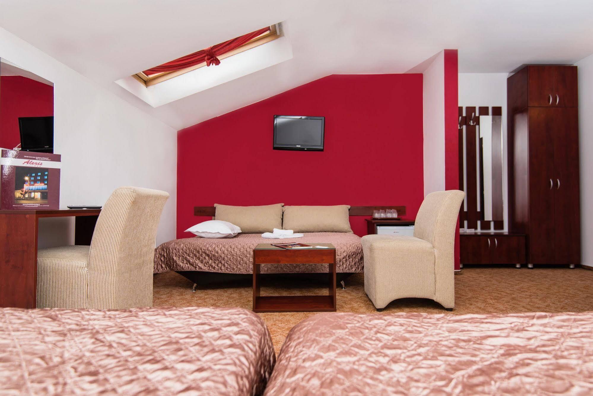Hotel Alexis Cluj-Napoca Extérieur photo